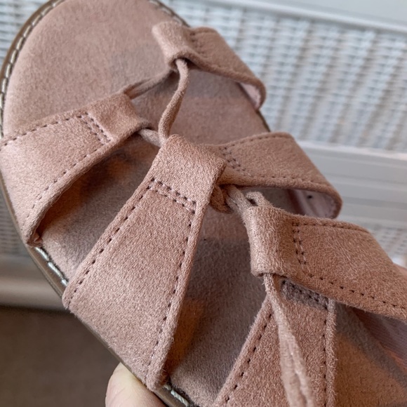 BOGO 💚. Gladiator Sandals - Old Navy - Picture 5 of 5